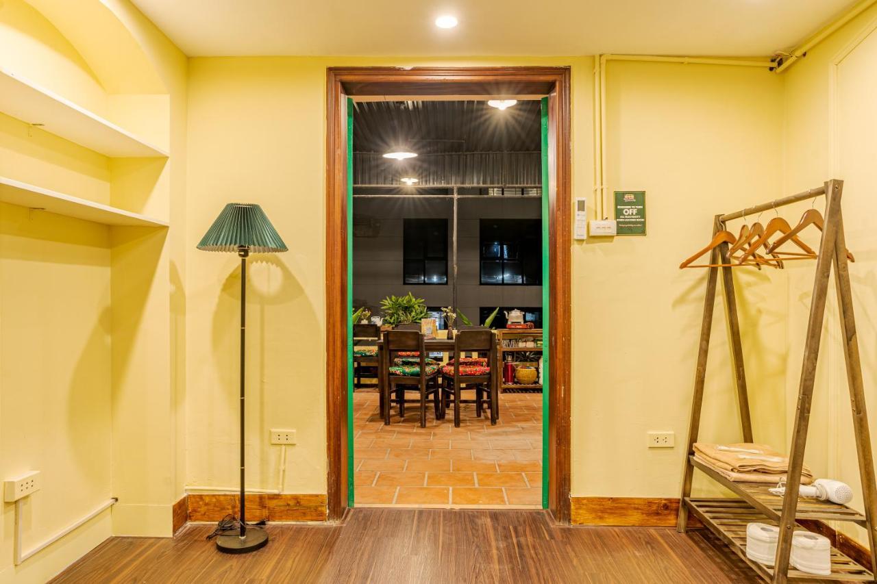 Hanoi Retro 80S Homestay Hanói Exterior foto