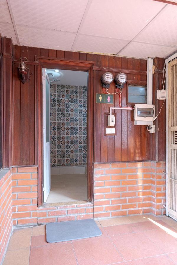 Hanoi Retro 80S Homestay Hanói Exterior foto