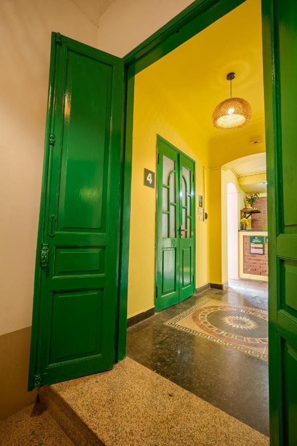 Hanoi Retro 80S Homestay Hanói Exterior foto